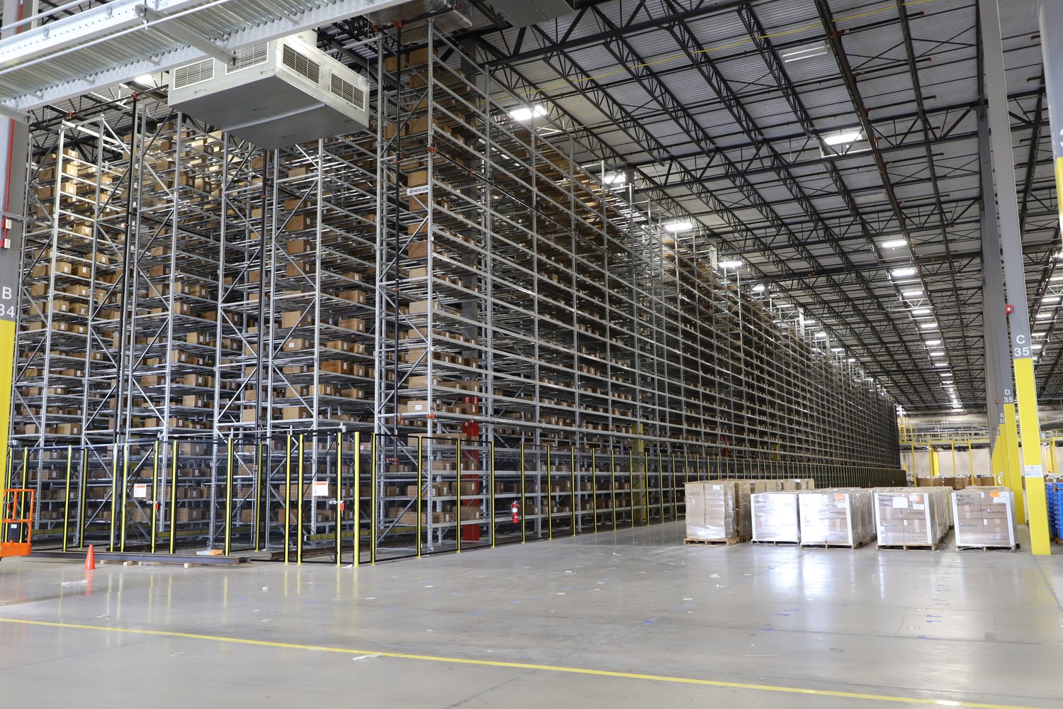 American Eagle fulfillment center